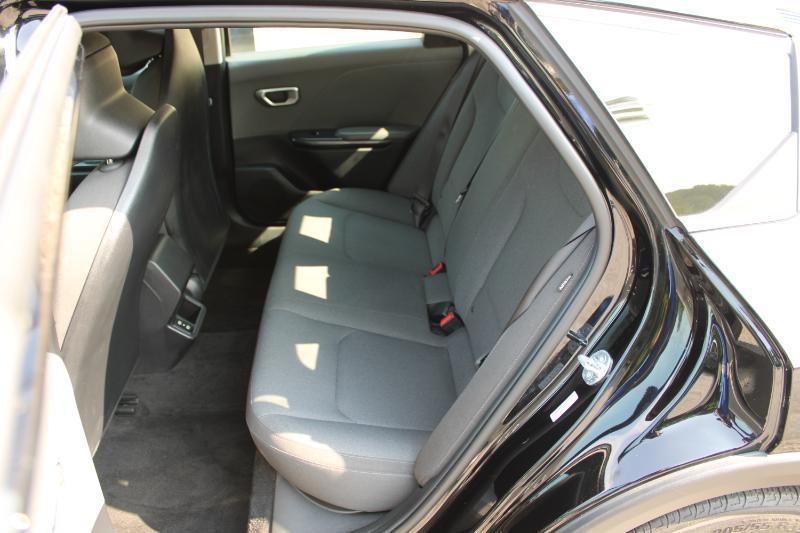 Kia K4 LXS FWD 2025