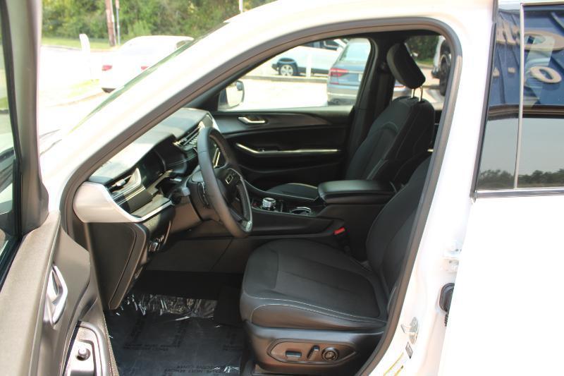 Jeep Grand Cherokee L Laredo X 4x2 2024