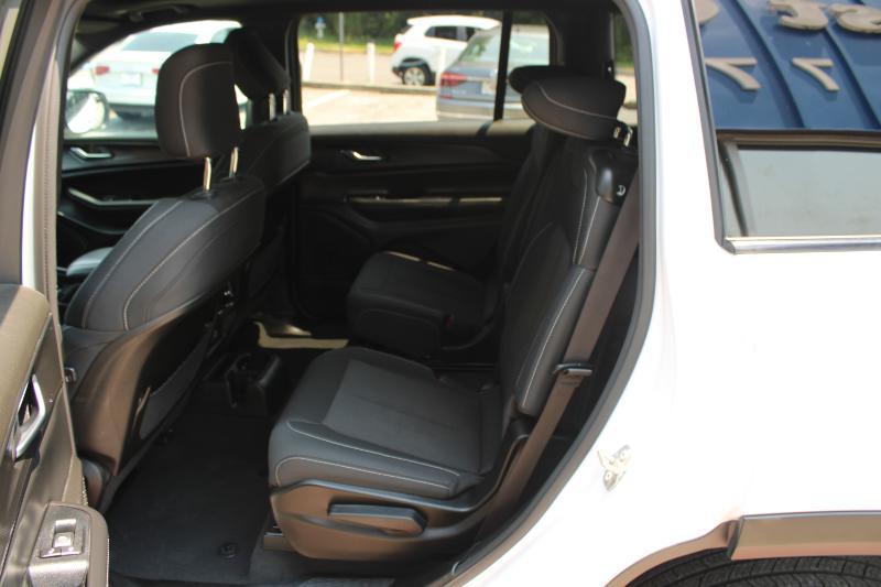 Jeep Grand Cherokee L Laredo X 4x2 2024