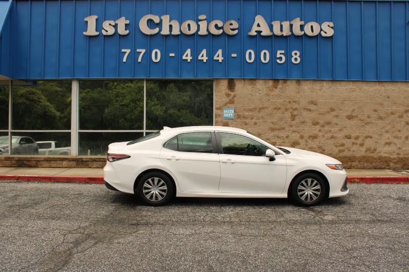 Toyota Camry Hybrid LE CVT (Natl) 2022