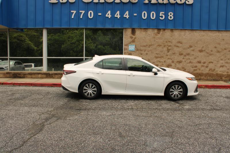 Toyota Camry Hybrid LE CVT (Natl) 2022