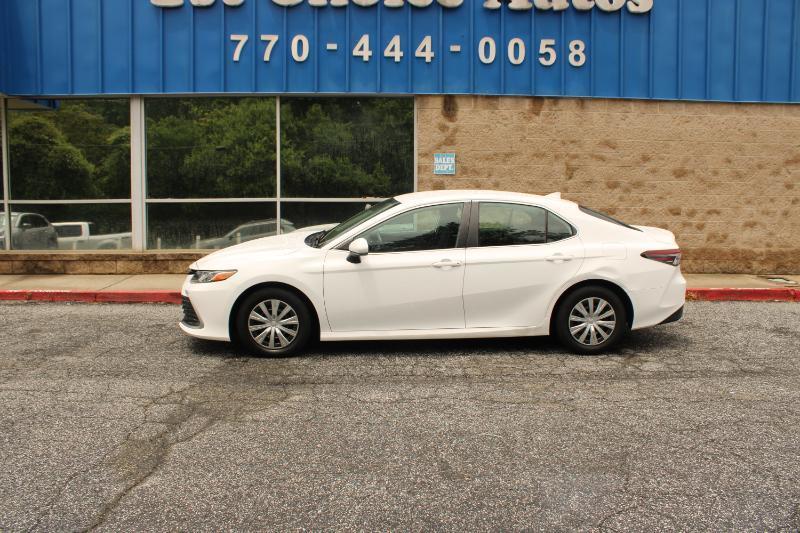 Toyota Camry Hybrid LE CVT (Natl) 2022