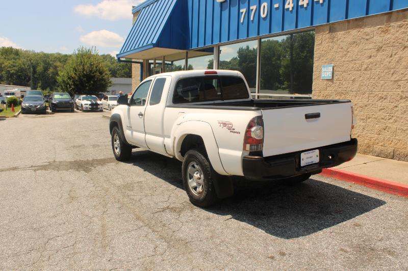 Toyota Tacoma 2WD Access Cab I4 AT PreRunner (Natl) 2015