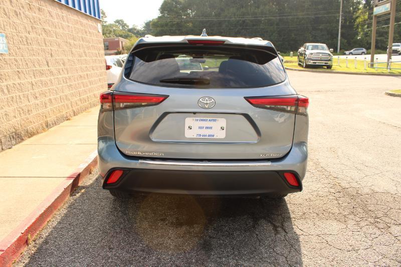 Toyota Highlander XLE AWD (Natl) 2022