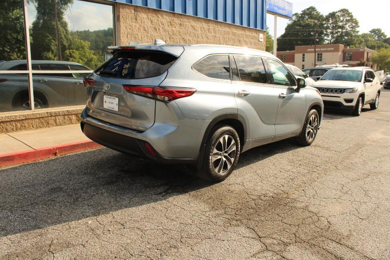 Toyota Highlander XLE AWD (Natl) 2022