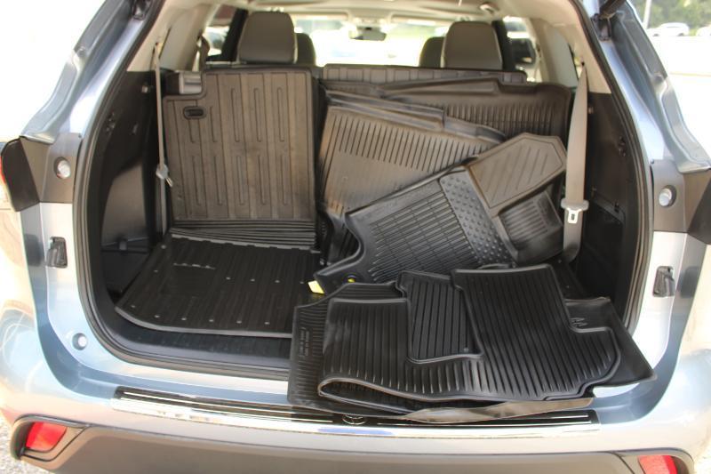 Toyota Highlander XLE AWD (Natl) 2022