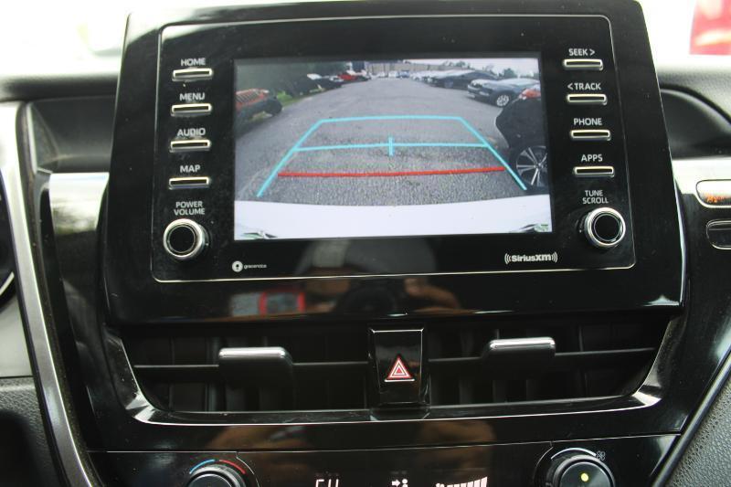 Toyota Camry SE Auto (Natl) 2021