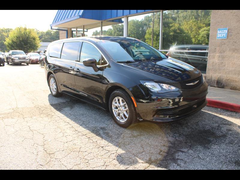 Chrysler Voyager LX FWD 2023