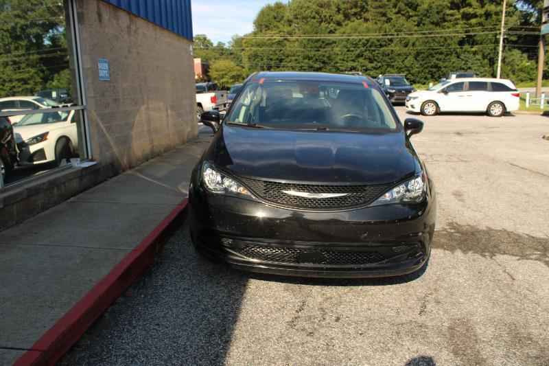 Chrysler Voyager LX FWD 2023