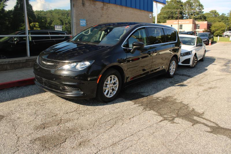 Chrysler Voyager LX FWD 2023