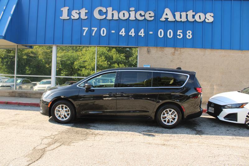 Chrysler Voyager LX FWD 2023