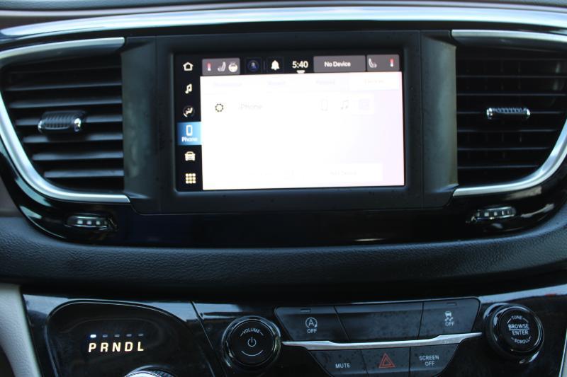 Chrysler Voyager LX FWD 2023