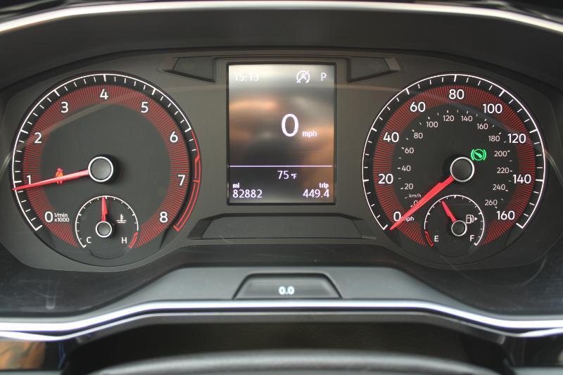 Volkswagen Jetta R-Line Auto w/SULEV 2020