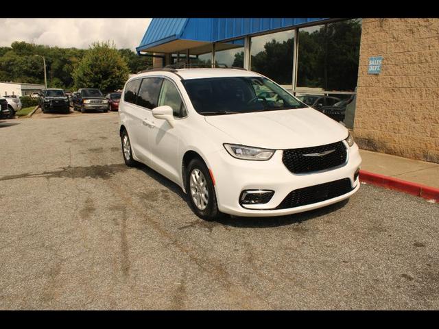 White 2022 Chrysler Pacifica Minivan Front-Wheel Drive Automatic
