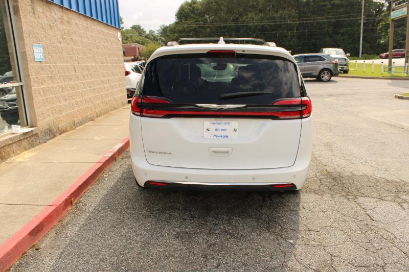 Chrysler Pacifica Touring L FWD 2022