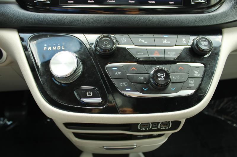 Chrysler Pacifica Touring L FWD 2022