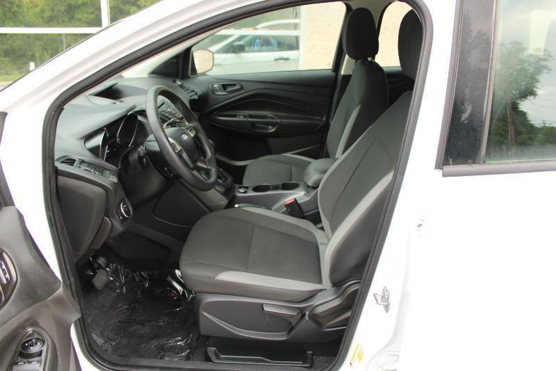 Ford Escape FWD 4dr S 2016