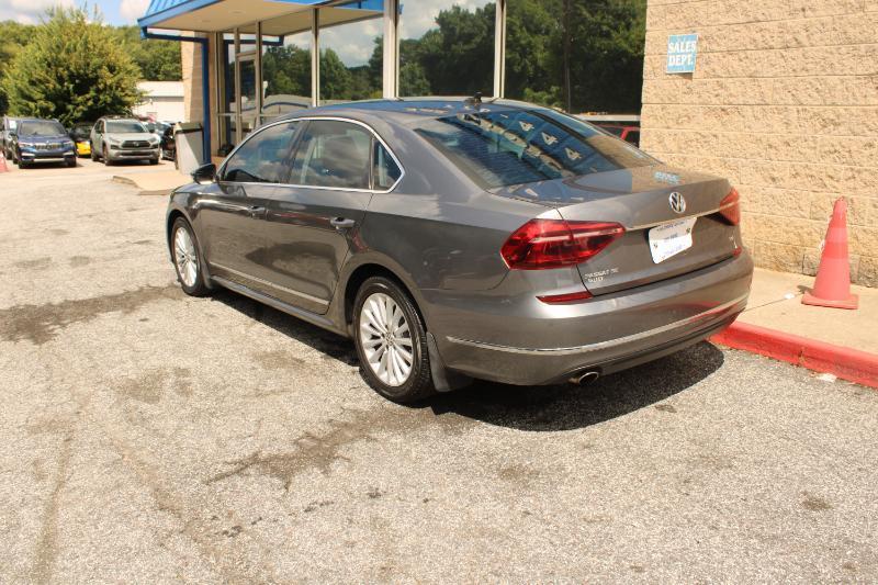 Volkswagen Passat 1.8T SE Auto 2017