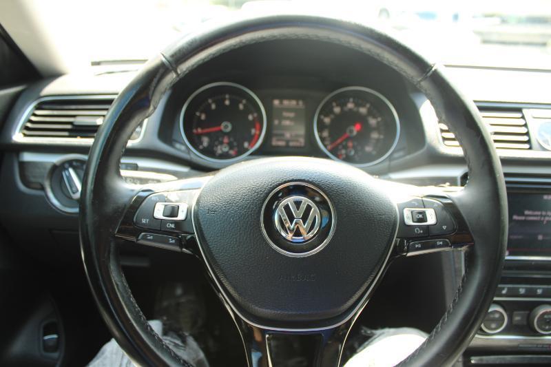 Volkswagen Passat 1.8T SE Auto 2017