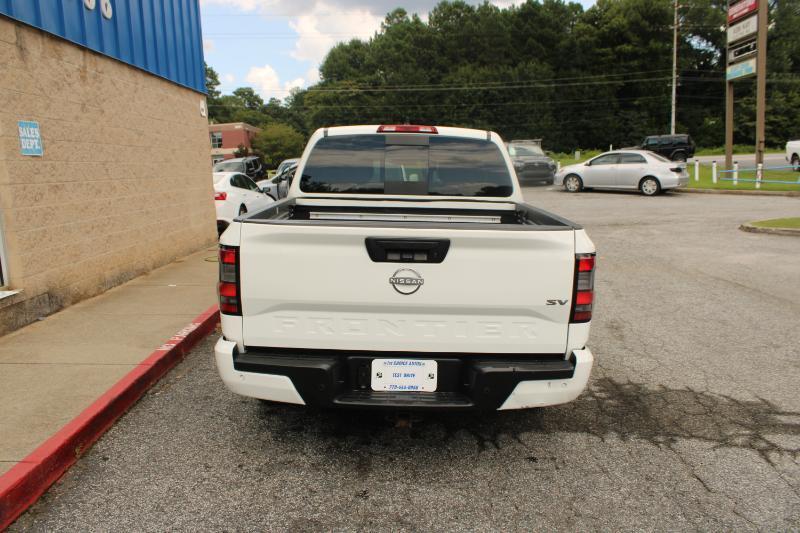 Nissan Frontier Crew Cab 4x2 SV 2024