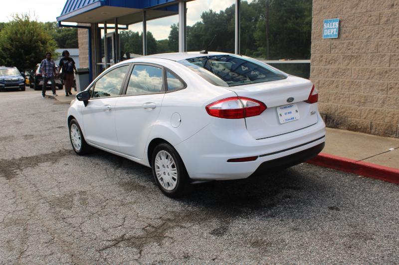 Ford Fiesta 4dr Sdn S 2014