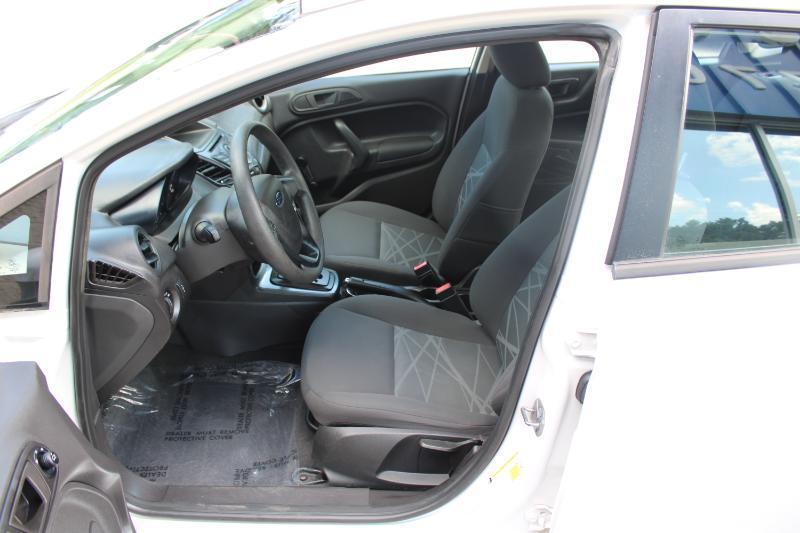 Ford Fiesta 4dr Sdn S 2014