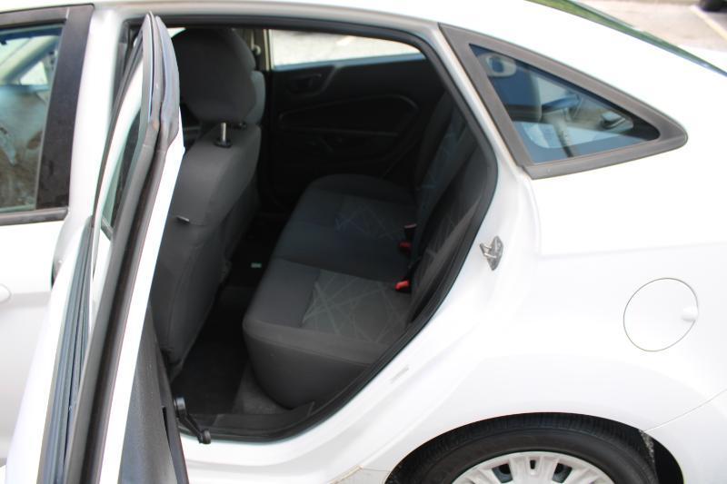 Ford Fiesta 4dr Sdn S 2014