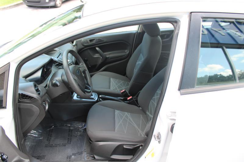 Ford Fiesta 4dr Sdn S 2014