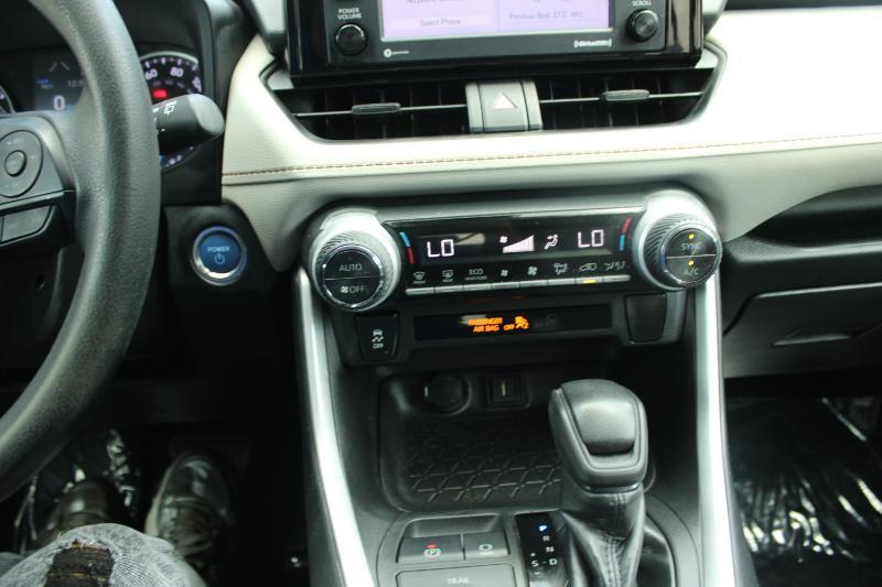 Toyota RAV4 Hybrid XLE AWD (Natl) 2021