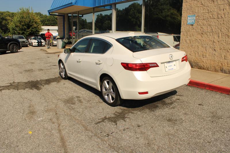 Acura ILX 4dr Sdn 2.0L Tech Pkg 2014