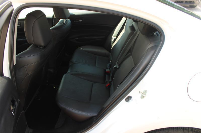 Acura ILX 4dr Sdn 2.0L Tech Pkg 2014