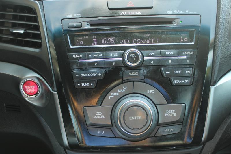 Acura ILX 4dr Sdn 2.0L Tech Pkg 2014