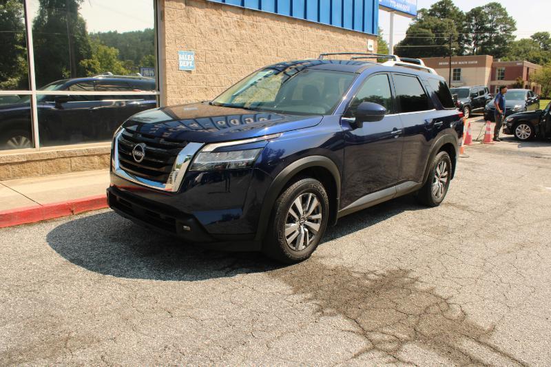 Nissan Pathfinder SL 2WD 2022