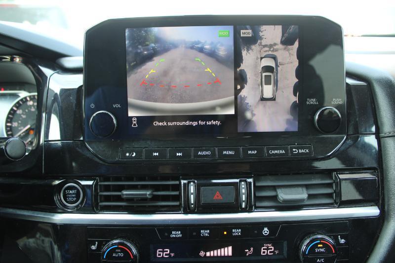 Nissan Pathfinder SL 2WD 2022