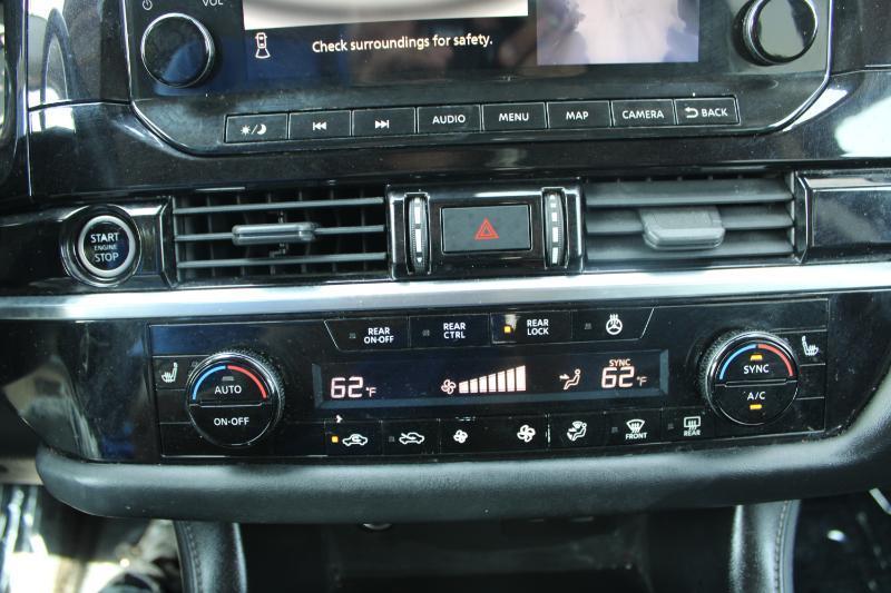 Nissan Pathfinder SL 2WD 2022