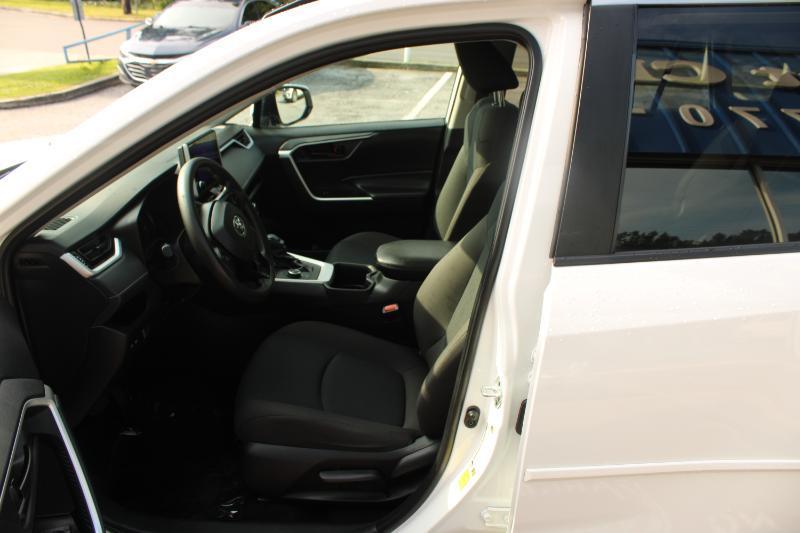 Toyota RAV4 Hybrid LE AWD (Natl) 2024