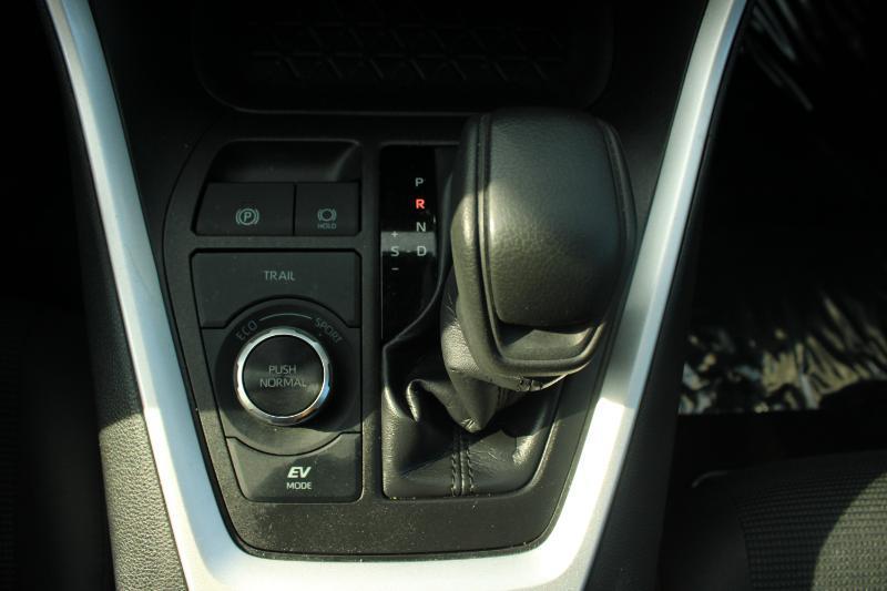 Toyota RAV4 Hybrid LE AWD (Natl) 2024