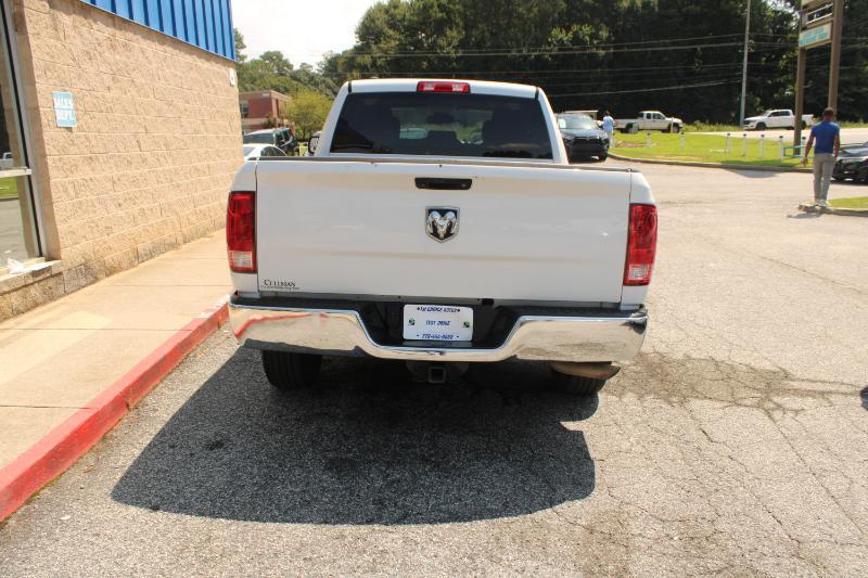 RAM 1500 Tradesman 4x2 Quad Cab 6'4" Box 2018