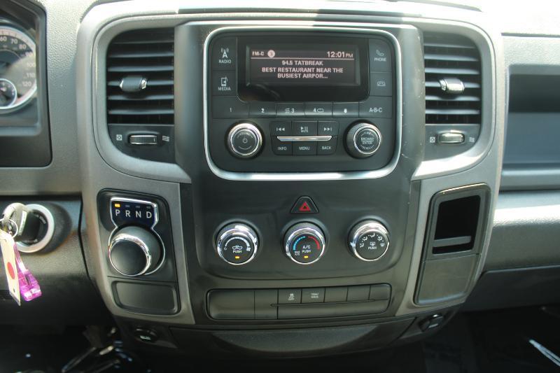 RAM 1500 Tradesman 4x2 Quad Cab 6'4" Box 2018