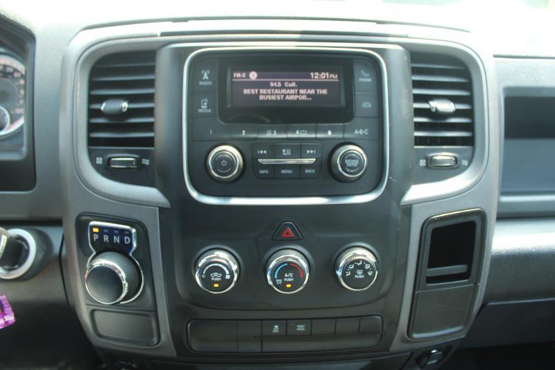 RAM 1500 Tradesman 4x2 Quad Cab 6'4" Box 2018