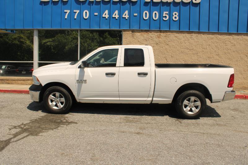 RAM 1500 Tradesman 4x2 Quad Cab 6'4" Box 2018