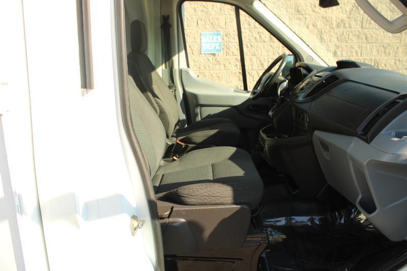 Ford Transit Cutaway T-250 138" 9000 GVWR SRW 2015
