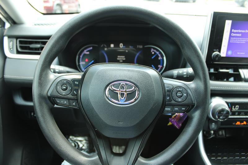 Toyota RAV4 Hybrid LE AWD (Natl) 2024