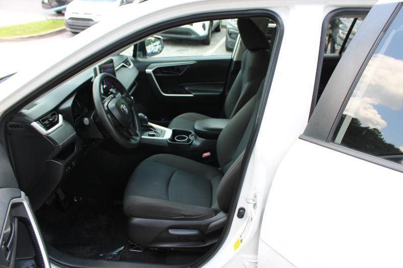 Toyota RAV4 Hybrid LE AWD (Natl) 2024