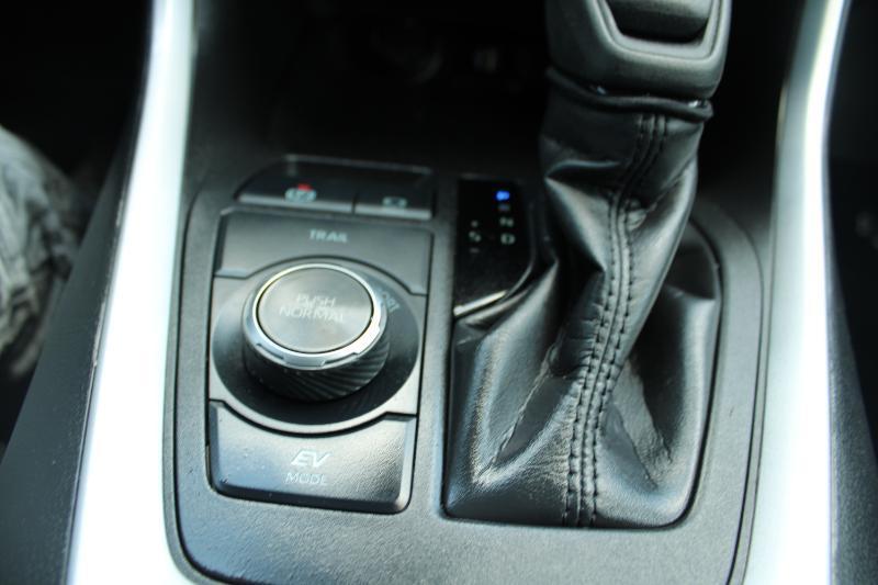 Toyota RAV4 Hybrid LE AWD (Natl) 2024