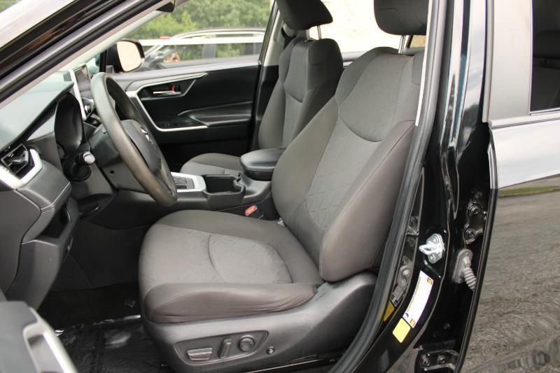 Toyota RAV4 XLE FWD (Natl) 2023