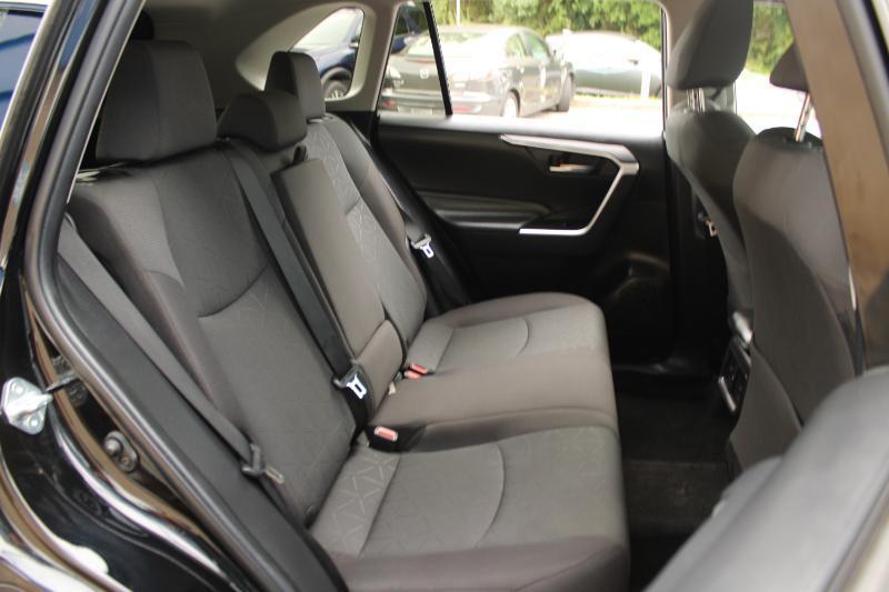 Toyota RAV4 XLE FWD (Natl) 2023