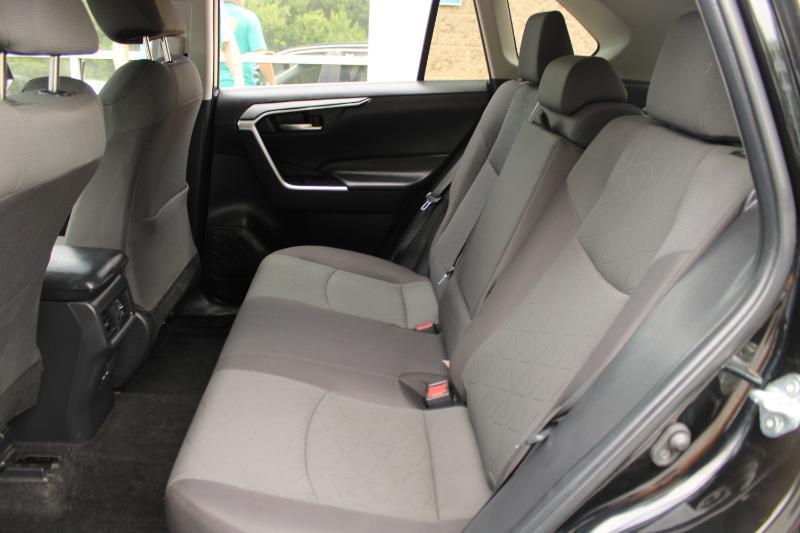 Toyota RAV4 XLE FWD (Natl) 2023