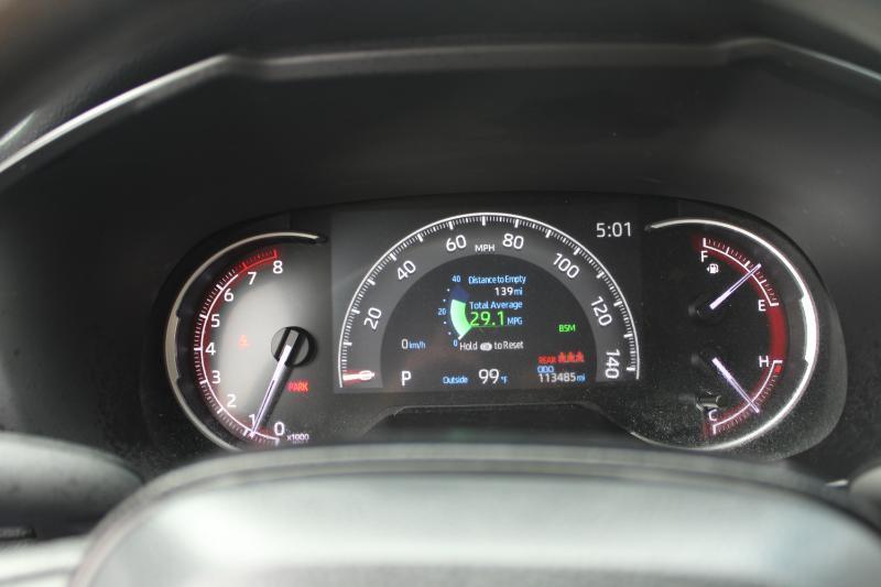 Toyota RAV4 XLE FWD (Natl) 2023