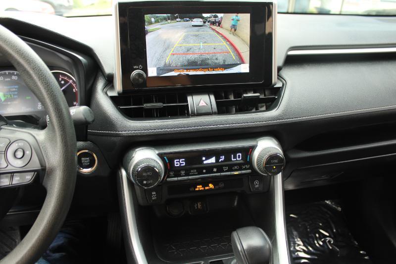 Toyota RAV4 XLE FWD (Natl) 2023